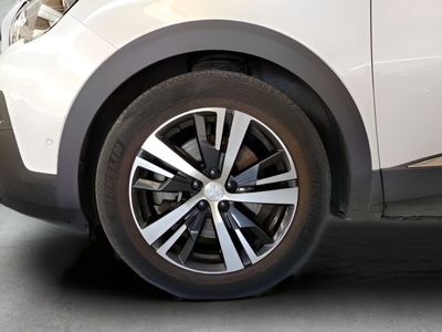 Peugeot 3008 Hybrid 225 Allure e-EAT8 165 kW (225 CV) 9 Peugeot 3008 Hybrid 225 Allure e-EAT8 165 kW (225 CV) 9