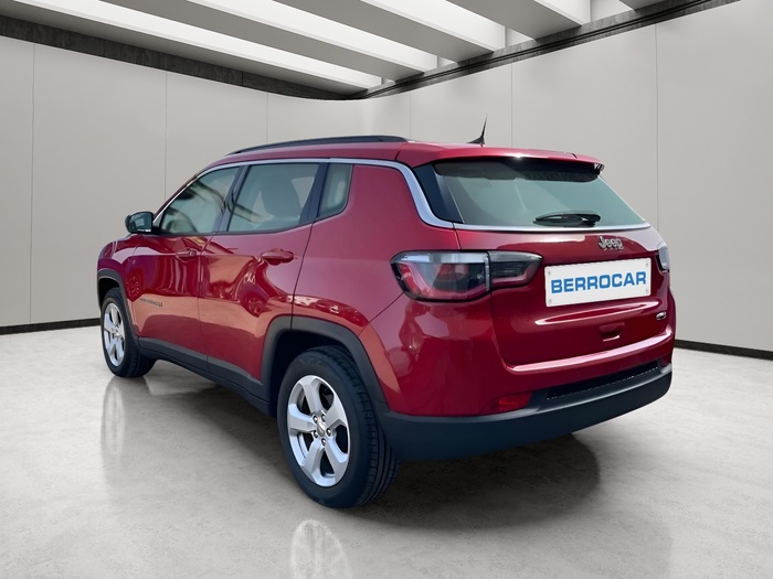 Jeep Compass 1.4 Multiair Night Eagle 4x2 103 kW (140 CV) Vehículo usado en Sevilla Jeep Compass 1.4 Multiair Night Eagle 4x2 103 kW (140 CV) Vehículo usado en Sevilla