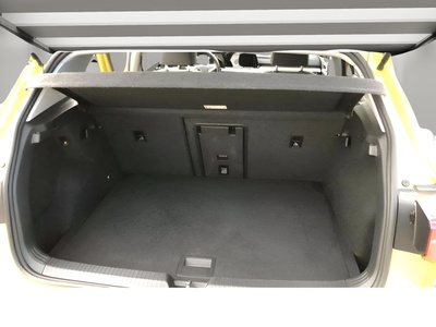 Volkswagen Golf Life 2.0 TDI 85 kW (115 CV) 10 Volkswagen Golf Life 2.0 TDI 85 kW (115 CV) 10