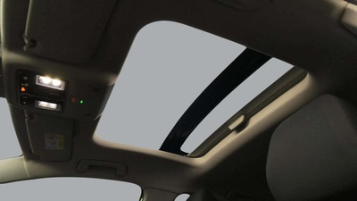 Volkswagen Golf Life 2.0 TDI 85 kW (115 CV) 25 Volkswagen Golf Life 2.0 TDI 85 kW (115 CV) 25