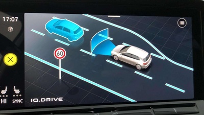 Volkswagen Golf Life 2.0 TDI 85 kW (115 CV) 17 Volkswagen Golf Life 2.0 TDI 85 kW (115 CV) 17