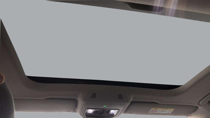 Volkswagen Golf Life 2.0 TDI 85 kW (115 CV) Vehículo usado en Sevilla Volkswagen Golf Life 2.0 TDI 85 kW (115 CV) Vehículo usado en Sevilla