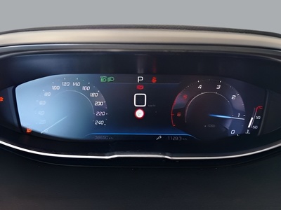 Peugeot 3008 BlueHDi 130 S&S Allure Pack EAT8 96 kW (130 CV) 12 Peugeot 3008 BlueHDi 130 S&S Allure Pack EAT8 96 kW (130 CV) 12