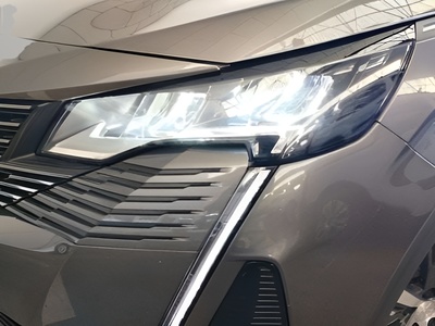 Peugeot 3008 BlueHDi 130 S&S Allure Pack EAT8 96 kW (130 CV) 18 Peugeot 3008 BlueHDi 130 S&S Allure Pack EAT8 96 kW (130 CV) 18
