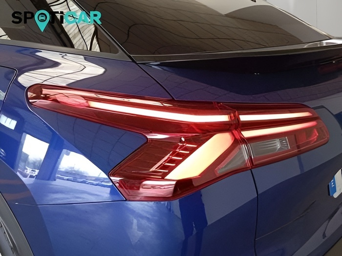 Citroen C5 X Hybrid 225 Feel Pack e-EAT8 165 kW (225 CV) KM0 en Sevilla Citroen C5 X Hybrid 225 Feel Pack e-EAT8 165 kW (225 CV) KM0 en Sevilla