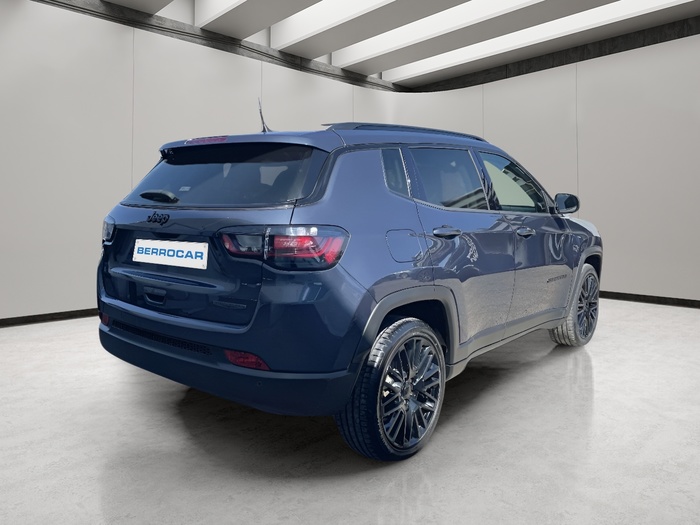 Jeep Compass 1.6 Multijet Longitude 4x2 96 kW (130 CV) Vehículo usado en Sevilla Jeep Compass 1.6 Multijet Longitude 4x2 96 kW (130 CV) Vehículo usado en Sevilla