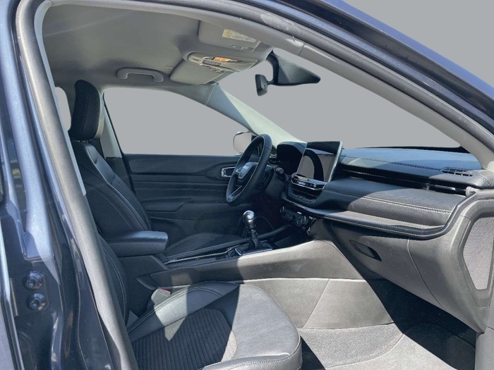 Jeep Compass 1.6 Multijet Longitude 4x2 96 kW (130 CV) Vehículo usado en Sevilla Jeep Compass 1.6 Multijet Longitude 4x2 96 kW (130 CV) Vehículo usado en Sevilla