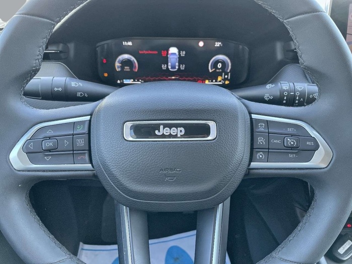 Jeep Compass 1.6 Multijet Longitude 4x2 96 kW (130 CV) Vehículo usado en Sevilla Jeep Compass 1.6 Multijet Longitude 4x2 96 kW (130 CV) Vehículo usado en Sevilla