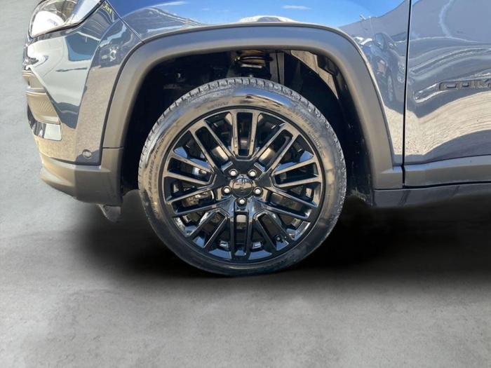 Jeep Compass 1.6 Multijet Longitude 4x2 96 kW (130 CV) Vehículo usado en Sevilla Jeep Compass 1.6 Multijet Longitude 4x2 96 kW (130 CV) Vehículo usado en Sevilla