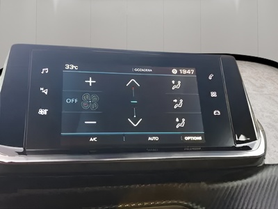 Peugeot 2008 Puretech 100 S&S Active Pack 75 kW (100 CV) 18 Peugeot 2008 Puretech 100 S&S Active Pack 75 kW (100 CV) 18
