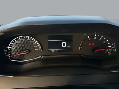 Peugeot 2008 Puretech 100 S&S Active Pack 75 kW (100 CV) 17 Peugeot 2008 Puretech 100 S&S Active Pack 75 kW (100 CV) 17