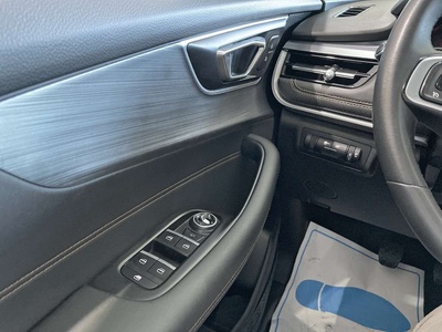 DR AUTOMOBILES DR5 1.5 85 kW (116 CV) 11 DR AUTOMOBILES DR5 1.5 85 kW (116 CV) 11