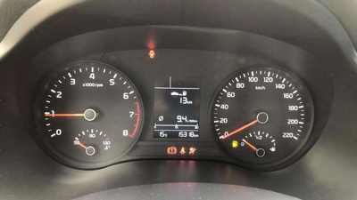 Kia Stonic 1.2 DPi Concept 62 kW (84 CV) 17 Kia Stonic 1.2 DPi Concept 62 kW (84 CV) 17