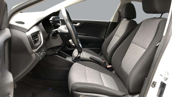 Kia Stonic 1.2 DPi Concept 62 kW (84 CV) Vehículo usado en Sevilla Kia Stonic 1.2 DPi Concept 62 kW (84 CV) Vehículo usado en Sevilla