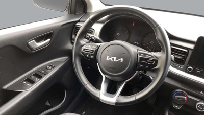 Kia Stonic 1.2 DPi Concept 62 kW (84 CV) 13 Kia Stonic 1.2 DPi Concept 62 kW (84 CV) 13