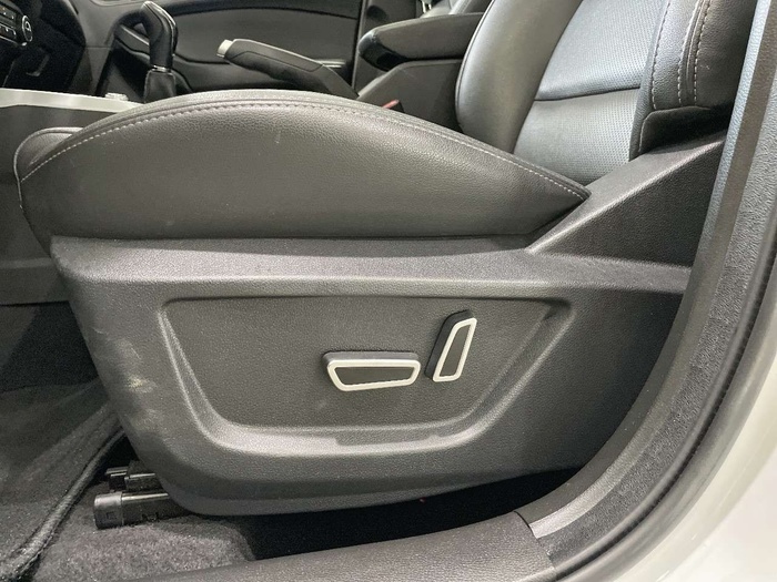 DR AUTOMOBILES DR4 1.5 85 kW (116 CV) Vehículo usado en Sevilla DR AUTOMOBILES DR4 1.5 85 kW (116 CV) Vehículo usado en Sevilla