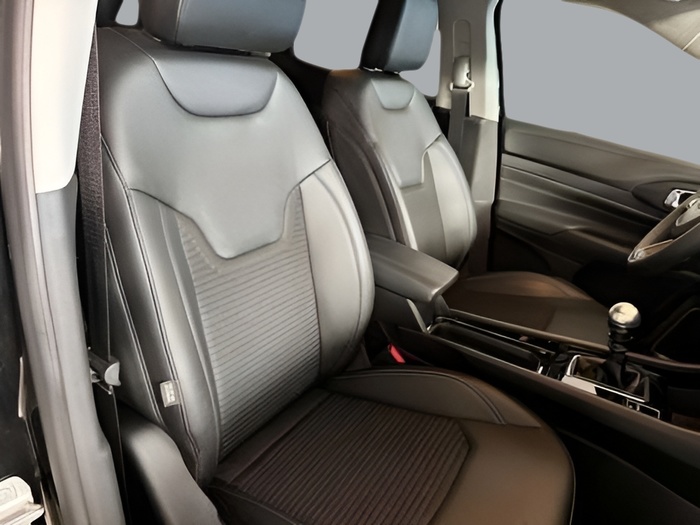 Jeep Compass 1.3 Gse Limited 4x2 FWD 96 kW (130 CV) Vehículo usado en Sevilla Jeep Compass 1.3 Gse Limited 4x2 FWD 96 kW (130 CV) Vehículo usado en Sevilla