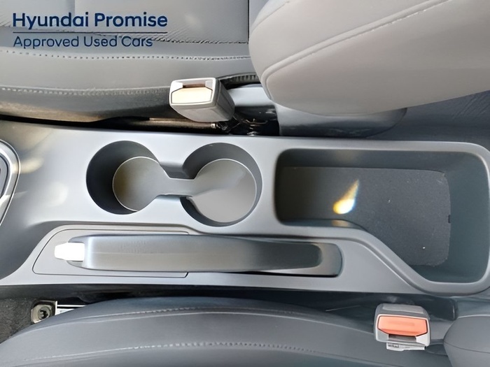 Hyundai Bayon 1.2 MPI Klass 59 kW (79 CV) Vehículo usado en Sevilla Hyundai Bayon 1.2 MPI Klass 59 kW (79 CV) Vehículo usado en Sevilla