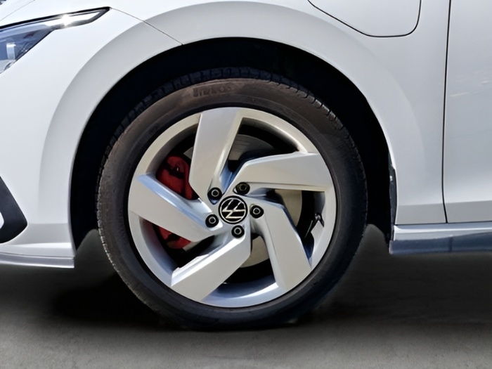 Volkswagen Golf GTE 1.4 TSI 180 kW (245 CV) DSG Vehículo usado en Sevilla Volkswagen Golf GTE 1.4 TSI 180 kW (245 CV) DSG Vehículo usado en Sevilla