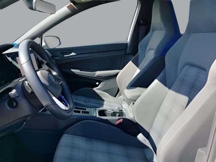 Volkswagen Golf GTE 1.4 TSI 180 kW (245 CV) DSG Vehículo usado en Sevilla Volkswagen Golf GTE 1.4 TSI 180 kW (245 CV) DSG Vehículo usado en Sevilla