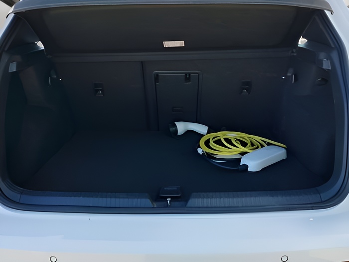 Volkswagen Golf GTE 1.4 TSI 180 kW (245 CV) DSG Vehículo usado en Sevilla Volkswagen Golf GTE 1.4 TSI 180 kW (245 CV) DSG Vehículo usado en Sevilla