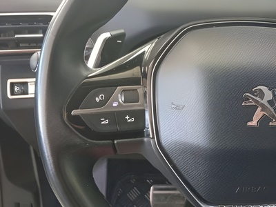 Peugeot 3008 PureTech 130 S&S Allure EAT8 96 kW (130 CV) 13 Peugeot 3008 PureTech 130 S&S Allure EAT8 96 kW (130 CV) 13