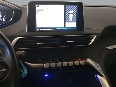 Peugeot 3008 PureTech 130 S&S Allure EAT8 96 kW (130 CV) 12 Peugeot 3008 PureTech 130 S&S Allure EAT8 96 kW (130 CV) 12