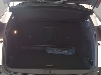 Peugeot 3008 PureTech 130 S&S Allure EAT8 96 kW (130 CV) 16 Peugeot 3008 PureTech 130 S&S Allure EAT8 96 kW (130 CV) 16