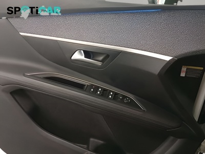 Peugeot 3008 PureTech 130 S&S Allure EAT8 96 kW (130 CV) 8 Peugeot 3008 PureTech 130 S&S Allure EAT8 96 kW (130 CV) 8