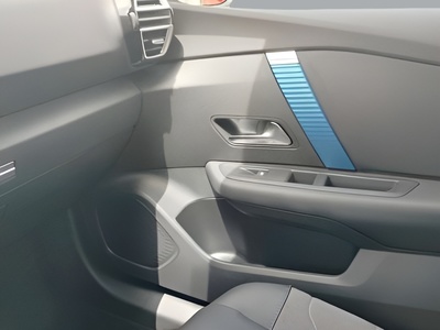 Citroen ë-C4 X 50KWh eléctrico Feel Pack 100 kW (136 CV) 10 Citroen ë-C4 X 50KWh eléctrico Feel Pack 100 kW (136 CV) 10