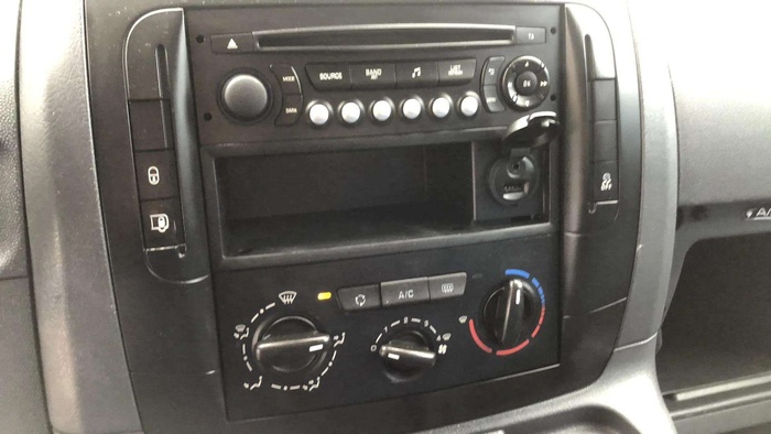 Fiat Scudo Furgon 1.6 MultiJet 10 Comfort 66 kW (90 CV) Vehículo usado en Sevilla Fiat Scudo Furgon 1.6 MultiJet 10 Comfort 66 kW (90 CV) Vehículo usado en Sevilla