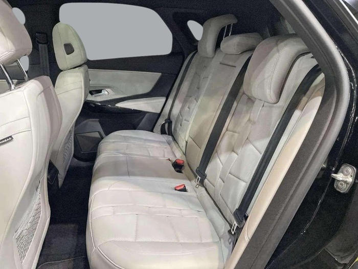 DS DS7 Crossback BlueHDi 130 Opera Auto 96 kW (130 CV) Vehículo usado en Sevilla DS DS7 Crossback BlueHDi 130 Opera Auto 96 kW (130 CV) Vehículo usado en Sevilla