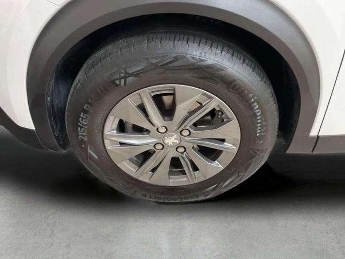 Peugeot 2008 BlueHDi 110 S&S Active Pack 81 kW (110 CV) Vehículo usado en Sevilla Peugeot 2008 BlueHDi 110 S&S Active Pack 81 kW (110 CV) Vehículo usado en Sevilla