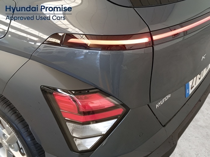 Hyundai Kona 1.0 TGDi Maxx 4x2 88 kW (120 CV) Vehículo usado en Sevilla Hyundai Kona 1.0 TGDi Maxx 4x2 88 kW (120 CV) Vehículo usado en Sevilla