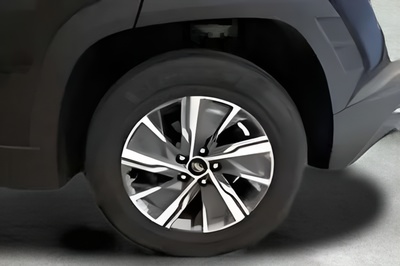 Hyundai Tucson 1.6 TGDI Klass 4x2 110 kW (150 CV) 4 Hyundai Tucson 1.6 TGDI Klass 4x2 110 kW (150 CV) 4