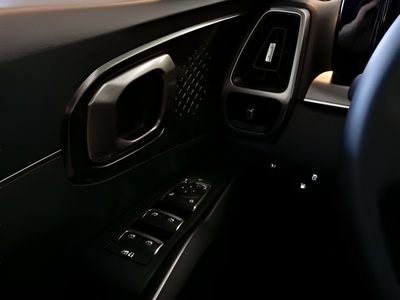 Kia Sorento 1.6 T-GDi PHEV Drive 4x4 195 kW (265 CV) 16 Kia Sorento 1.6 T-GDi PHEV Drive 4x4 195 kW (265 CV) 16