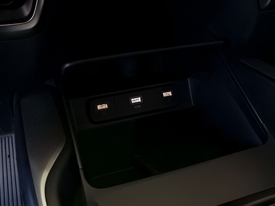 Kia Sorento 1.6 T-GDi PHEV Drive 4x4 195 kW (265 CV) 20 Kia Sorento 1.6 T-GDi PHEV Drive 4x4 195 kW (265 CV) 20