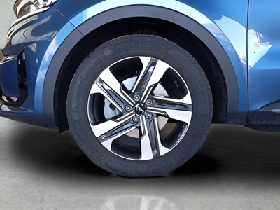 Kia Sorento 1.6 T-GDi PHEV Drive 4x4 195 kW (265 CV) 7 Kia Sorento 1.6 T-GDi PHEV Drive 4x4 195 kW (265 CV) 7