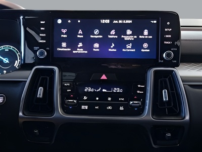 Kia Sorento 1.6 T-GDi PHEV Drive 4x4 195 kW (265 CV) 12 Kia Sorento 1.6 T-GDi PHEV Drive 4x4 195 kW (265 CV) 12