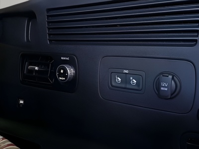 Kia Sorento 1.6 T-GDi PHEV Drive 4x4 195 kW (265 CV) 18 Kia Sorento 1.6 T-GDi PHEV Drive 4x4 195 kW (265 CV) 18