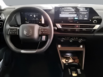 Citroen C4 Hybrid 145 Business Edition e-DCS6 107 kW (145 CV) 6 Citroen C4 Hybrid 145 Business Edition e-DCS6 107 kW (145 CV) 6