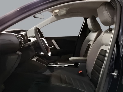 Citroen C4 Hybrid 145 Business Edition e-DCS6 107 kW (145 CV) 5 Citroen C4 Hybrid 145 Business Edition e-DCS6 107 kW (145 CV) 5