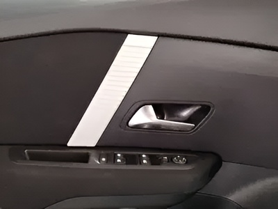 Citroen C4 Hybrid 145 Business Edition e-DCS6 107 kW (145 CV) 9 Citroen C4 Hybrid 145 Business Edition e-DCS6 107 kW (145 CV) 9