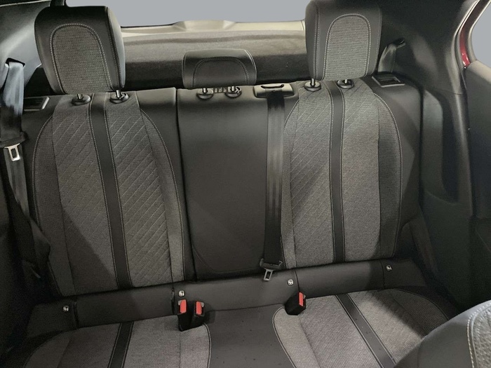 Peugeot 2008 PureTech 100 S&S Allure 75 kW (100 CV) Vehículo usado en Sevilla Peugeot 2008 PureTech 100 S&S Allure 75 kW (100 CV) Vehículo usado en Sevilla