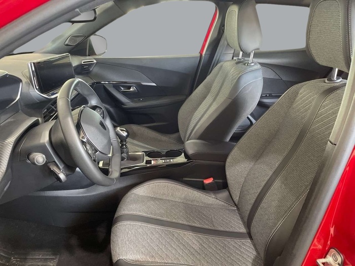 Peugeot 2008 PureTech 100 S&S Allure 75 kW (100 CV) Vehículo usado en Sevilla Peugeot 2008 PureTech 100 S&S Allure 75 kW (100 CV) Vehículo usado en Sevilla