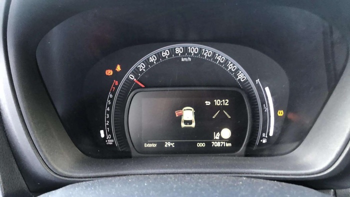 Toyota Aygo X Cross 1.0 VVT-I Play 53 kW (72 CV) Vehículo usado en Sevilla Toyota Aygo X Cross 1.0 VVT-I Play 53 kW (72 CV) Vehículo usado en Sevilla