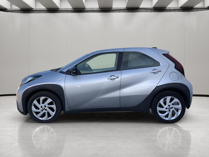 Toyota Aygo X Cross 1.0 VVT-I Play 53 kW (72 CV) Vehículo usado en Sevilla Toyota Aygo X Cross 1.0 VVT-I Play 53 kW (72 CV) Vehículo usado en Sevilla