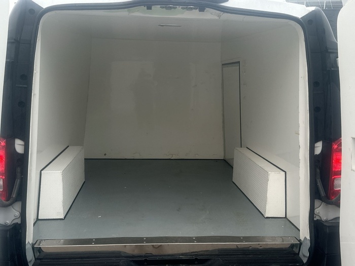 Mercedes-Benz Vito Furgon 114 CDI Larga 100 kW (136 CV) Vehículo usado en Sevilla Mercedes-Benz Vito Furgon 114 CDI Larga 100 kW (136 CV) Vehículo usado en Sevilla