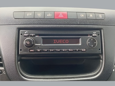 Iveco Daily Furgon 2.3 TD 35S 16 V 4100/H2 115 kW (156 CV) 11 Iveco Daily Furgon 2.3 TD 35S 16 V 4100/H2 115 kW (156 CV) 11