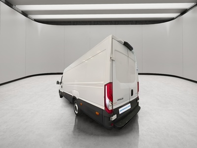 Iveco Daily Furgon 2.3 TD 35S 16 V 4100/H2 115 kW (156 CV) 6 Iveco Daily Furgon 2.3 TD 35S 16 V 4100/H2 115 kW (156 CV) 6
